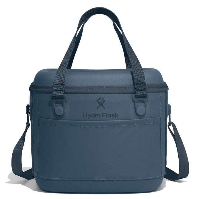 carryouttm-soft-cooler-15-l-h9 12pco384-carryout-cooler-15l-harbor-blue-straight_1.jpg