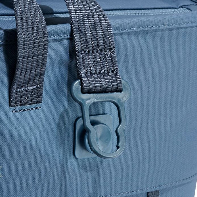 carryouttm-soft-cooler-tote-10-l-w9 250815_hydro_cooler_details_14839_1_9.jpg