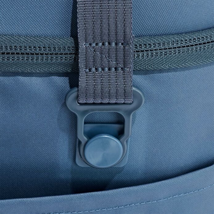 carryouttm-soft-cooler-30-l-n3 250815_hydro_cooler_details_14854_2_5.jpg
