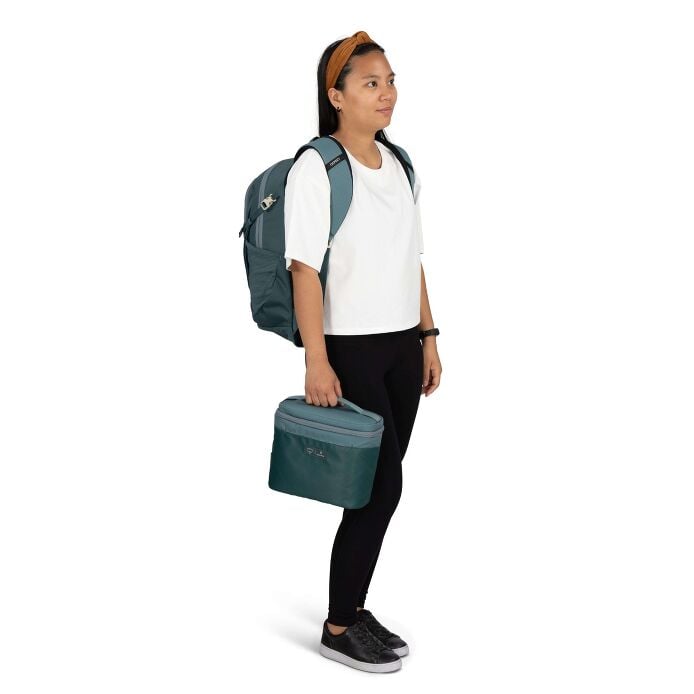 osprey-axis-x-hydro-flask-campus-essentials-bundle-z0 axisxhydroflask_s26_onbody1_cascadeblue_10007249_2.jpg