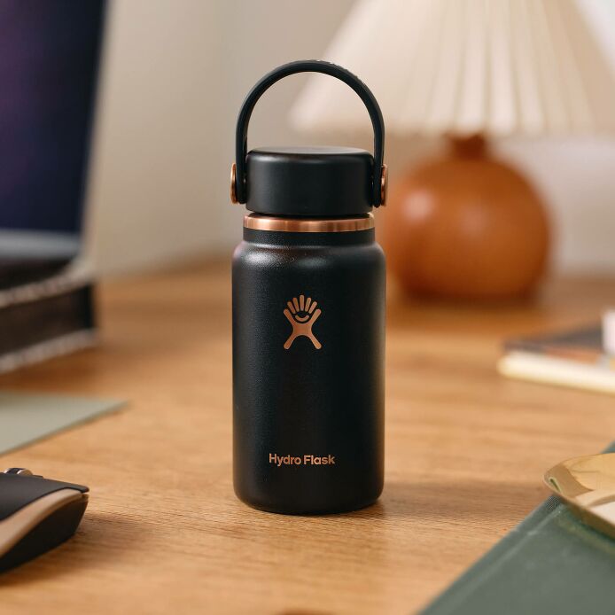 arc-collection-micro-hydro-200-ml-z5 black_-_lifestyle_1.jpeg