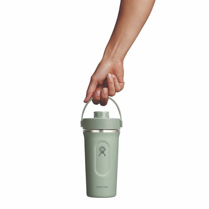 gym-bundle-u7 mxcc24374_24ozinsulatedshakerbottle_agave_hb_1.jpg