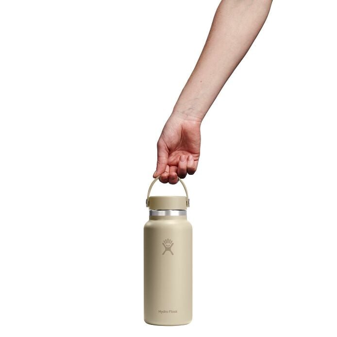 32-oz-wide-mouth-bottle-k0 w32cts114_32ozwideflexcap_oat_hb_1.jpg